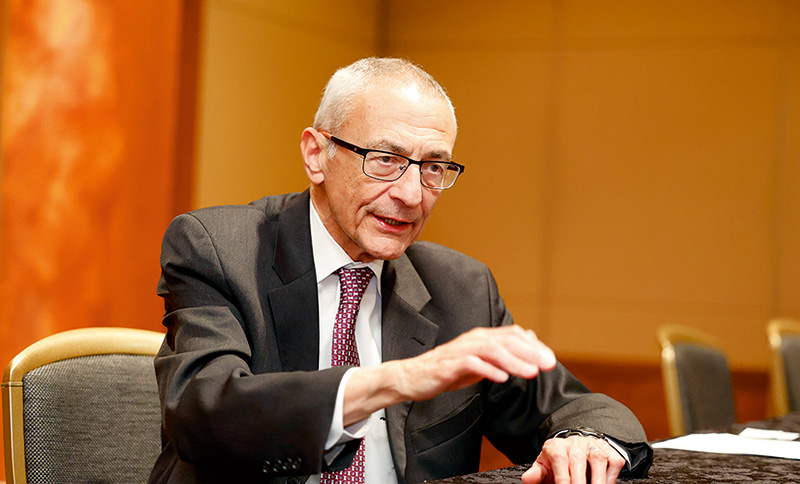 <span style="font-size: 1.2em;">ジョン・ポデスタ</span>米大統領上級顧問