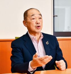 横山 之雄 氏