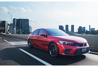 ホンダが2021年9月に発売した新型「CIVIC」<br><span class="fontSizeS">(写真:ホンダ)</span>