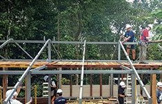 マレーシア先住民向け住宅建設の様子