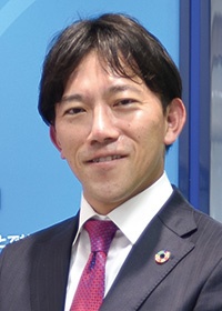 柳 均(やなぎ・ひとし)