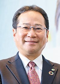 日立システムズ・平岡真一常務「従業員の健康に口出すお節介な企業に