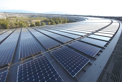 U.S. technology giant Apple has achieved 100% use of renewable energy for its own facilities and is calling for suppliers to switch to renewables as well.