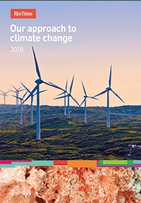 2019年2月に発行した報告書「Our approach to climate change 2018」（上）でTCFD提言に基づく気候リスク・機会やシナリオ分析、戦略などを開示した<br><span class="fontSizeS">（出所：リオ・ティント）</span>