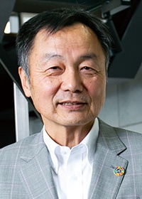 <b>本多 均(ほんだ・ひとし)</b><br>ウォータースタンド代表取締役<br>1954年4月東京生まれ。1977年中央大学文学部卒業。大学卒業後は東京証券に入社。翌年、赤木屋証券に移り、史上最年少の23歳で投資アドバイザーとなる。その後、代議士秘書などを経て、ジャスト(現ウォータースタンド)に入社。1991年同社社長に就任。同社の売上高は77億円(2018年6月期)(写真:木村 輝)