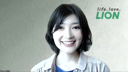 加藤 里奈 氏