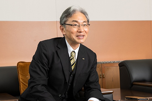 従来の人事カルチャーを大胆に変革 Kddi Human Capital Online ヒューマンキャピタル オンライン