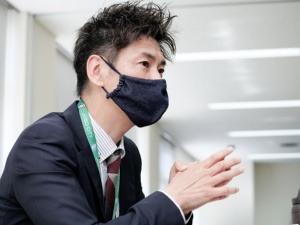 対話から解決策が見つかると語る常総市の堀井氏(写真:加藤康)