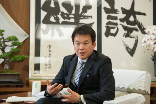 (写真:長井一典)