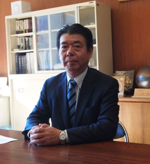 美作市の萩原誠司市長