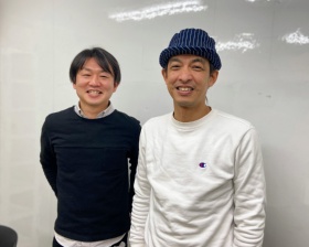 北九州家守舎代表取締役の遠矢弘毅氏(右)と担当の清原裕也氏(写真:萩原 詩子)