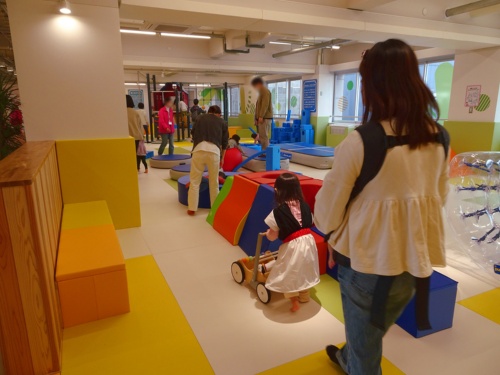 春日井市の子ども屋内遊び場 ぐりんぐりん 市外のリピーターも 新 公民連携最前線 Pppまちづくり 春日井市の子ども屋内遊び場 ぐりんぐりん 市外のリピーターも 新 公民連携最前線 Pppまちづくり