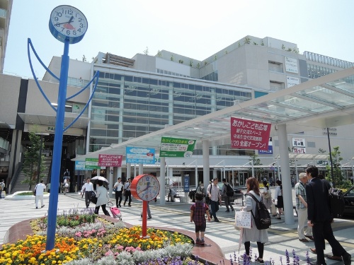 図書館と大型書店が同居 本のまち 明石のシンボル施設に 新 公民連携最前線 Pppまちづくり 図書館と大型書店が同居 本のまち 明石のシンボル施設に 新 公民連携最前線 Pppまちづくり