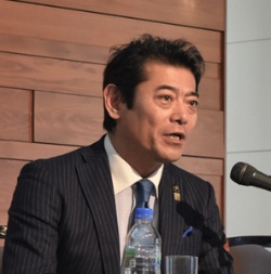 茨城県常総市の神達岳志市長(写真:柏崎吉一)