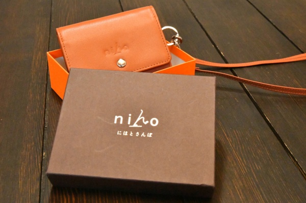 「niho　小銭が取り出しやすい財布」（写真：末並 俊司、以下同）