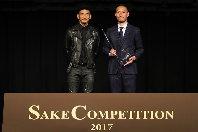 Super Premium部門の1位は山梨県北杜市の「七賢 純米大吟醸 大中屋 斗瓶囲い」(山梨醸造)が獲得