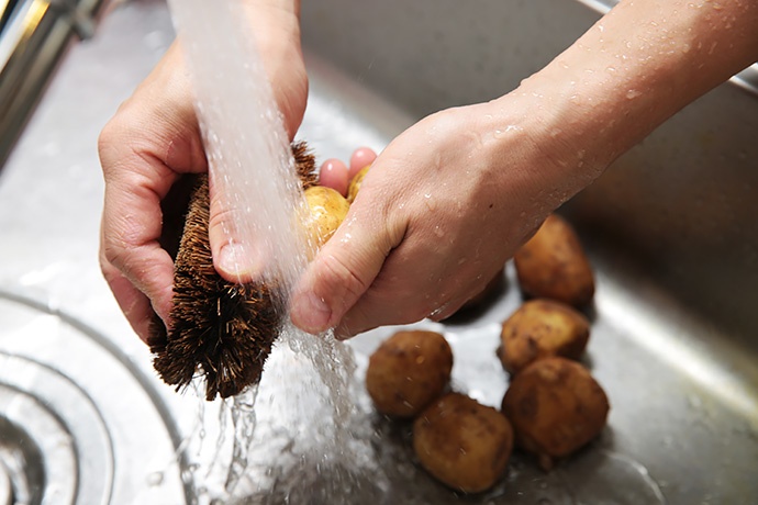 夏にうれしい 卵と新ジャガのカレー カンパネラ