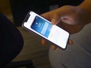 寒いとiphone Xの画面が反応しない現象 アップデートで修正へ Cioニュース Cio Magazine