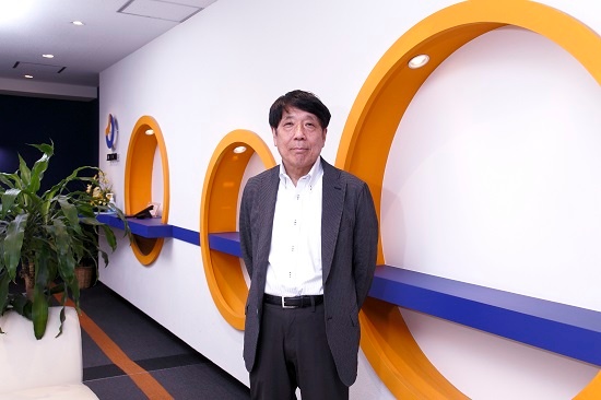 佐藤俊和(さとう・としかず)氏:東京大学工学系大学院修士課程修了。大学在学中にコンピュータに興味を持ち、修士課程修了後、オフィスコンピューターを開発していたベンチャー企業に就職。1979年にジョルダン情報サービス(当時、現ジョルダン)を設立。ソフトの受託開発や商品開発を手掛けながら、1993年に「東京乗換案内」を開発・販売。機能を拡張しながら、パソコン、インターネット、携帯電話上で提供する。