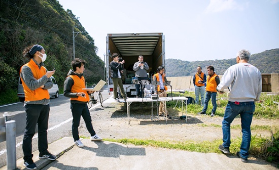 長崎県五島市で行われた離島間無人物流実証実験の様子
