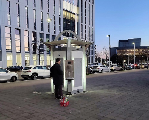 ミラノ市内に設置されているウォーターハウスType-A(写真:筆者提供)