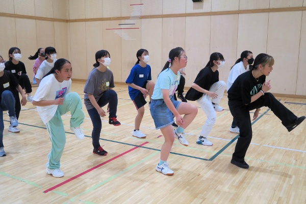 プロダンサーの指導が受けられる渋谷ユナイテッド・ダンス部のレッスン（撮影：栗田 洋子）