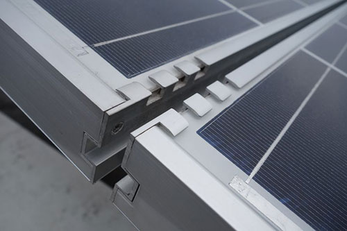 Panasonic ソーラーパネル　最大42.7V 太陽光発電メーカー比較 - パナソニックの産業用太陽光発電システム