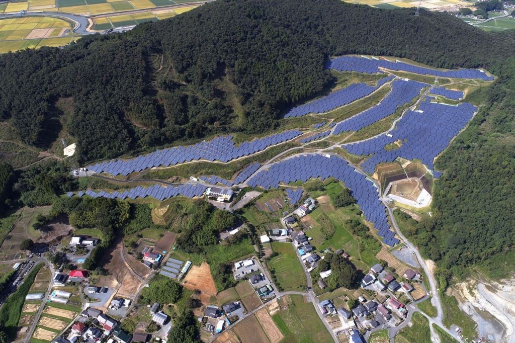 売却から所有へ戦略転換」、宮城県大郷町のメガソーラーにみるトリナ