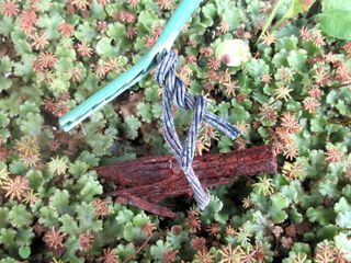 太陽光の盲点、「アースの不良」、地面から外れて錆びている例も