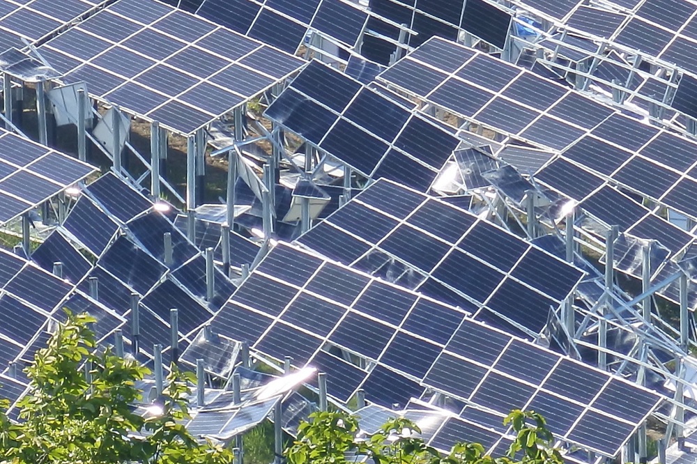 昨年に続き「令和4年の大雪」も太陽光に爪痕、滋賀や群馬で倒壊