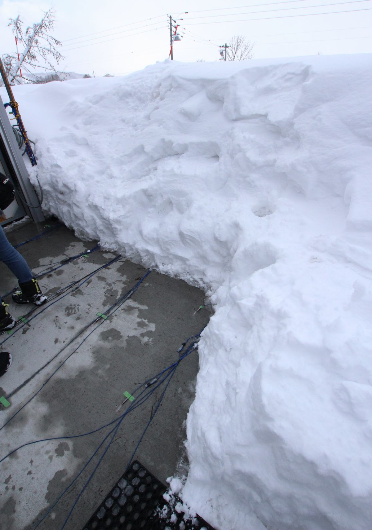 雪 ニセコで「雪発電」、融雪や水不足の解消も - 特集 - メガソーラー