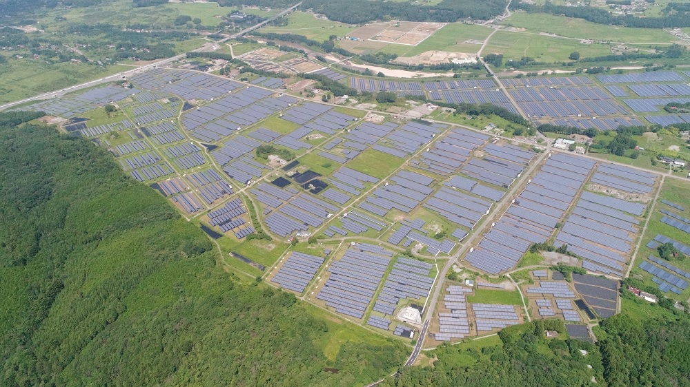 福島県浪江町に60MWのメガソーラー完成、三菱総研が農業支援も