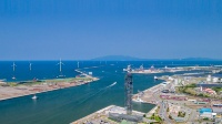 秋田港で建設を進めている洋上風力発電所の完成イメージ