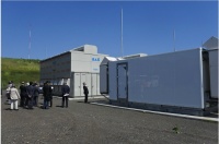 東急不動産が運営する松前町の風力発電設備（40.8MW）に併設された大型蓄電池