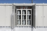 車載用バッテリーを組み込みモジュール化