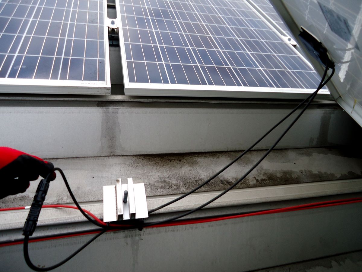 発電ロスの元、「接続間違え」を甘く見ない - トラブル - メガソーラー 