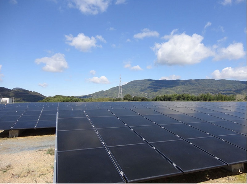 オリックス、会津坂下町に2つのメガソーラー、パネルはトリナ製